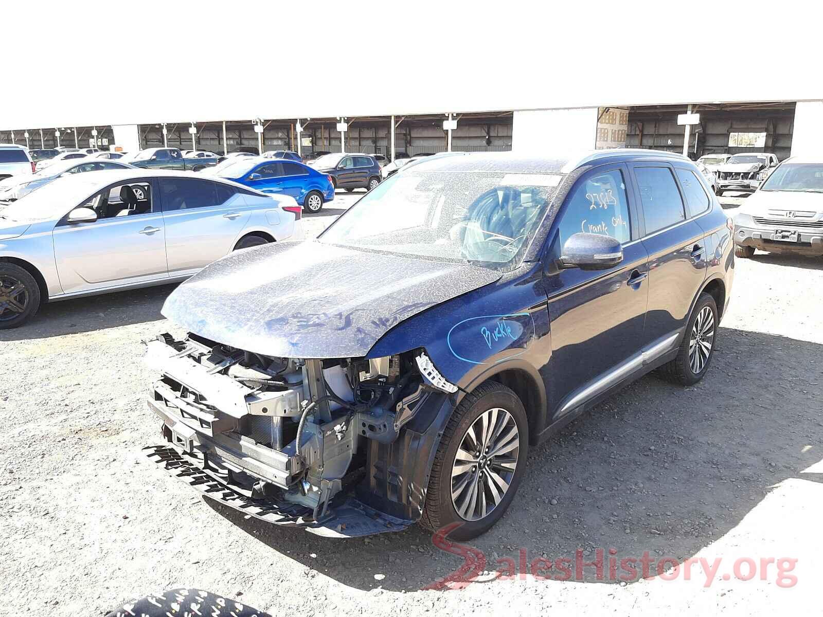 JA4AD3A33LZ037668 2020 MITSUBISHI OUTLANDER