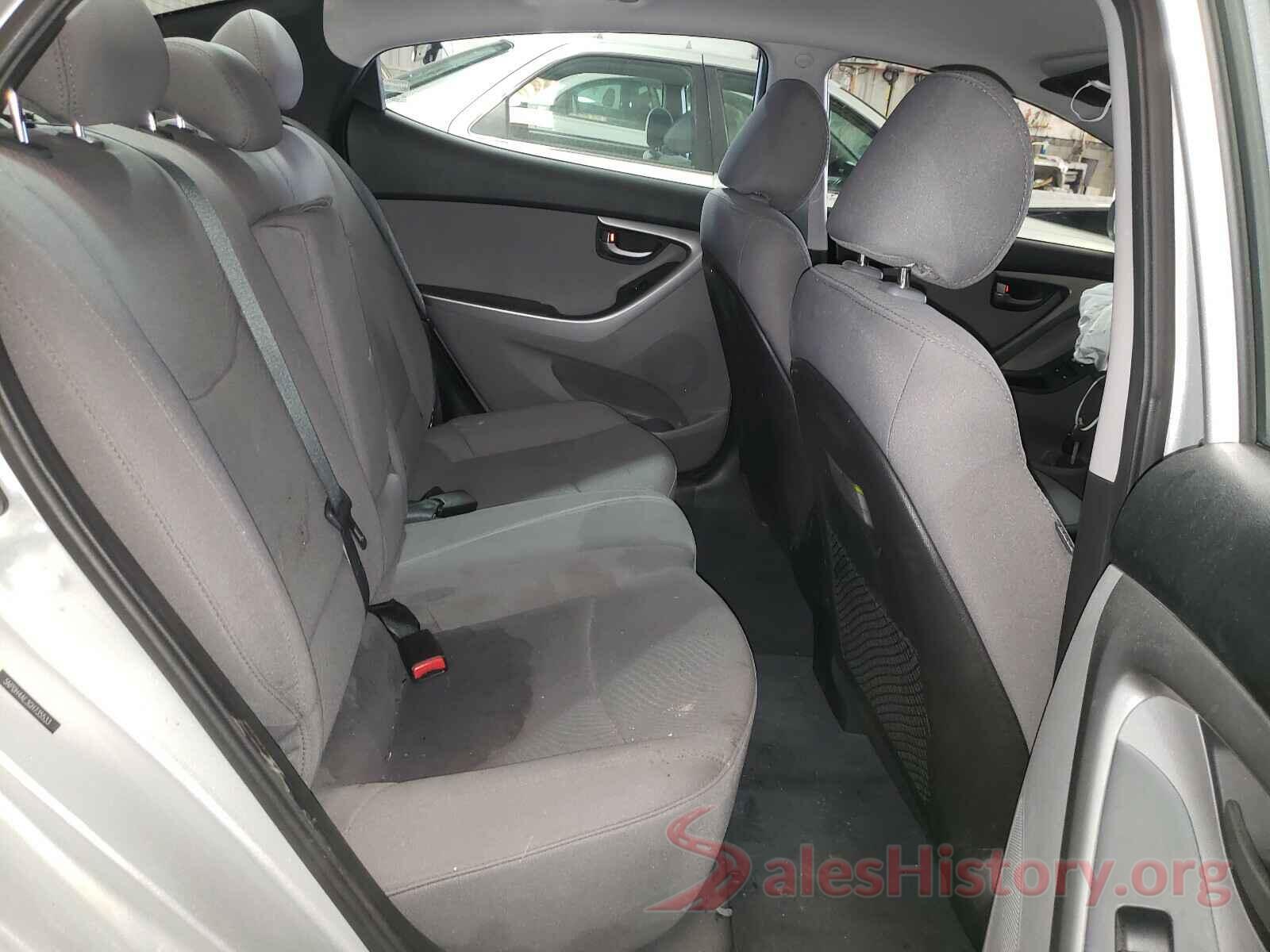 5NPDH4AE3GH735533 2016 HYUNDAI ELANTRA