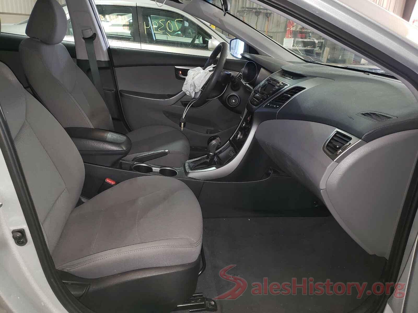 5NPDH4AE3GH735533 2016 HYUNDAI ELANTRA