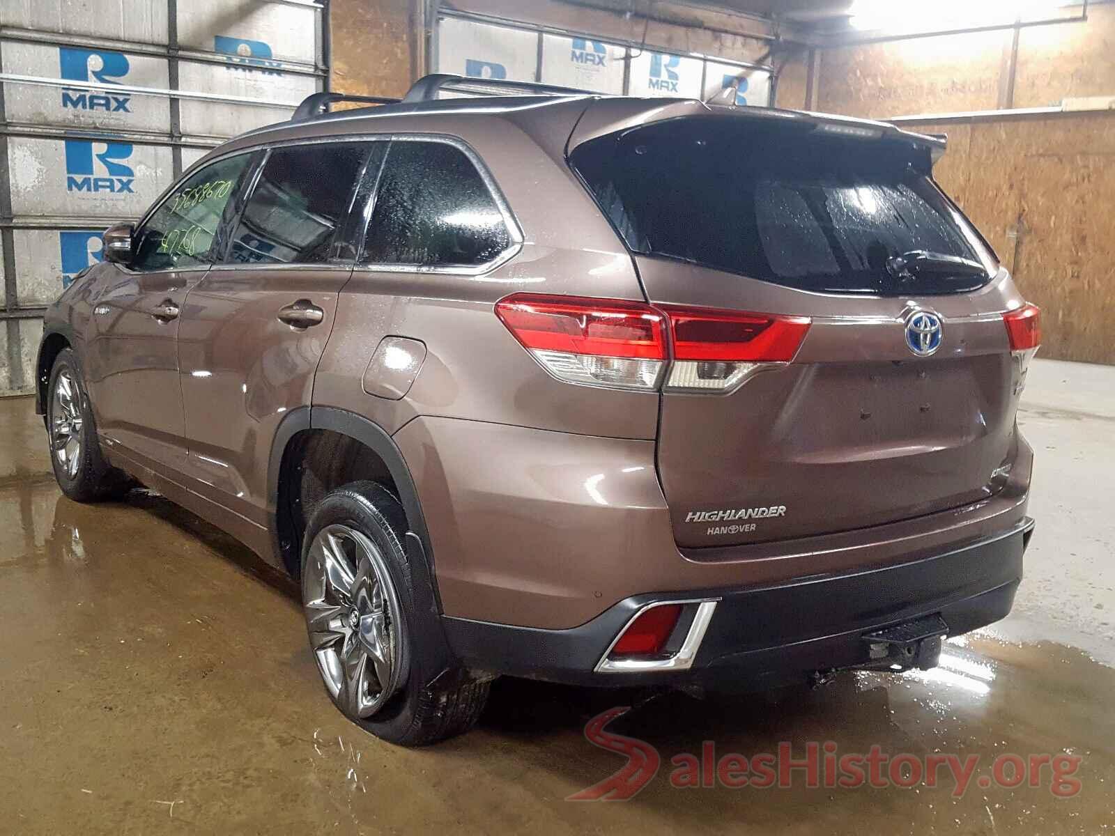 5TDDGRFH0HS033068 2017 TOYOTA HIGHLANDER