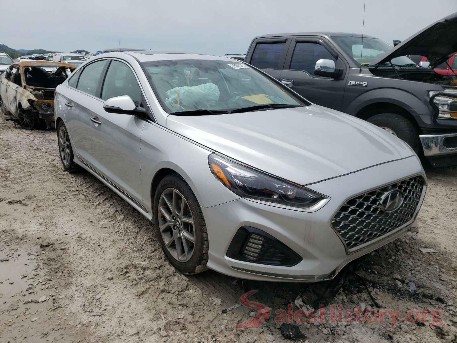 5NPE34AB4JH669591 2018 HYUNDAI SONATA