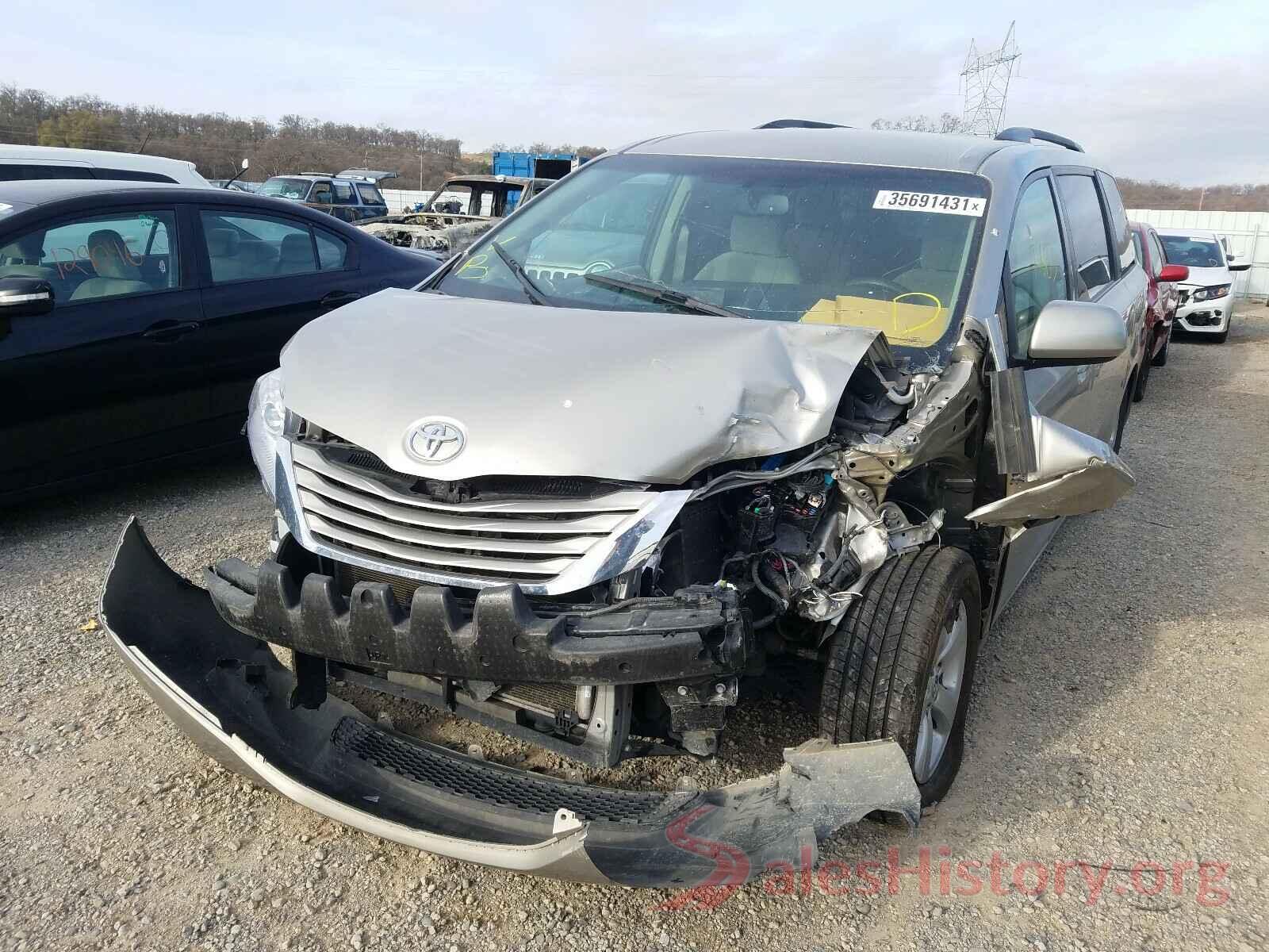 5TDKZ3DC4HS861243 2017 TOYOTA SIENNA