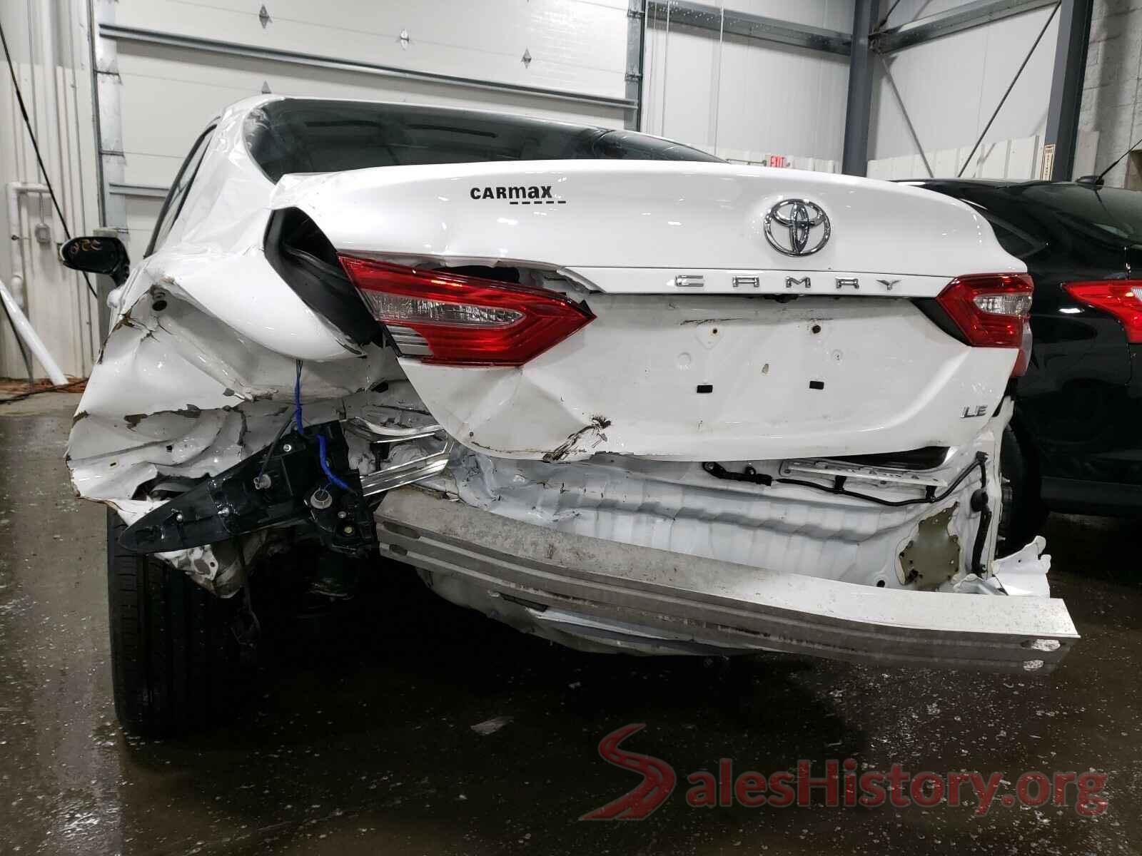 4T1B11HK6JU608578 2018 TOYOTA CAMRY