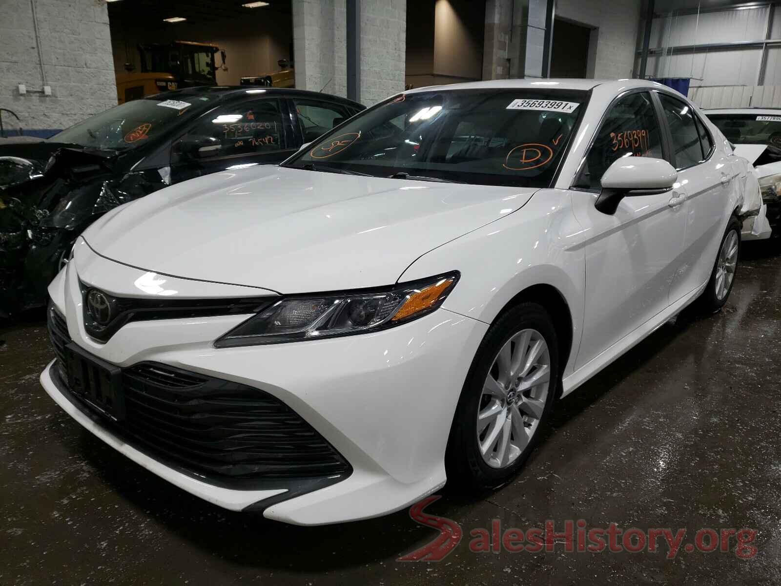 4T1B11HK6JU608578 2018 TOYOTA CAMRY