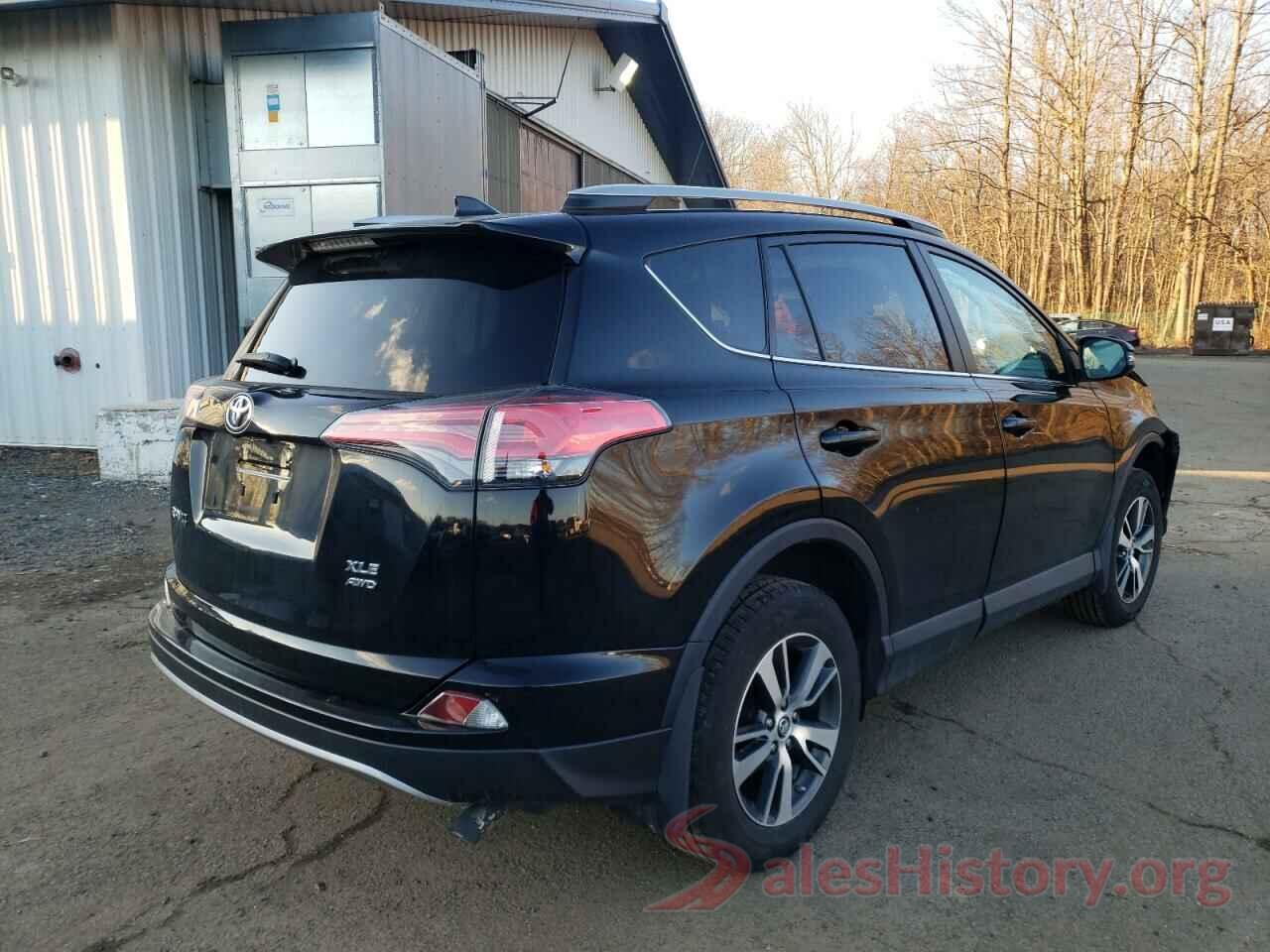 2T3RFREVXJW851069 2018 TOYOTA RAV4