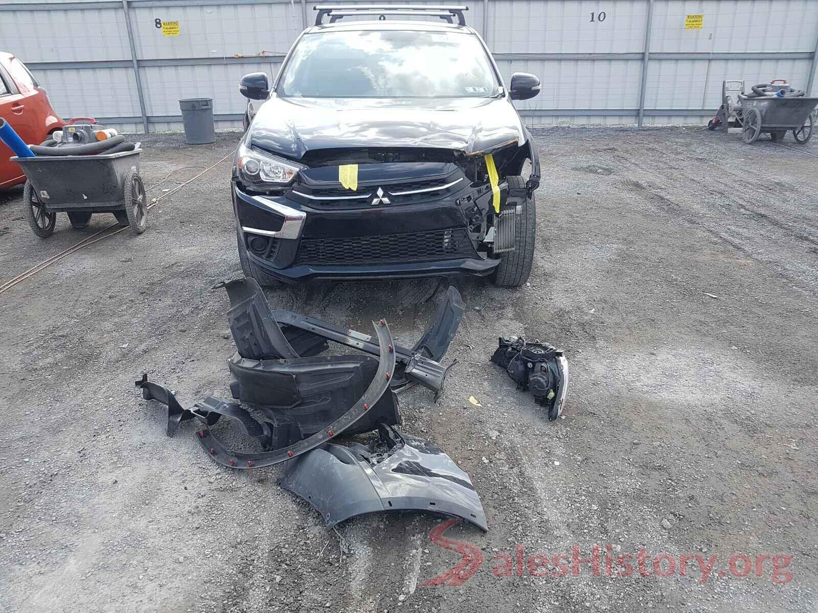 JA4AP3AU1JU023620 2018 MITSUBISHI OUTLANDER