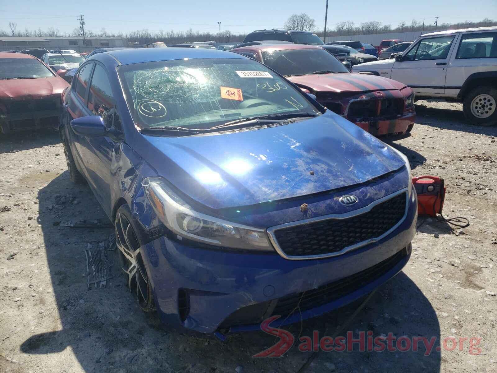 3KPFK4A73JE169266 2018 KIA FORTE