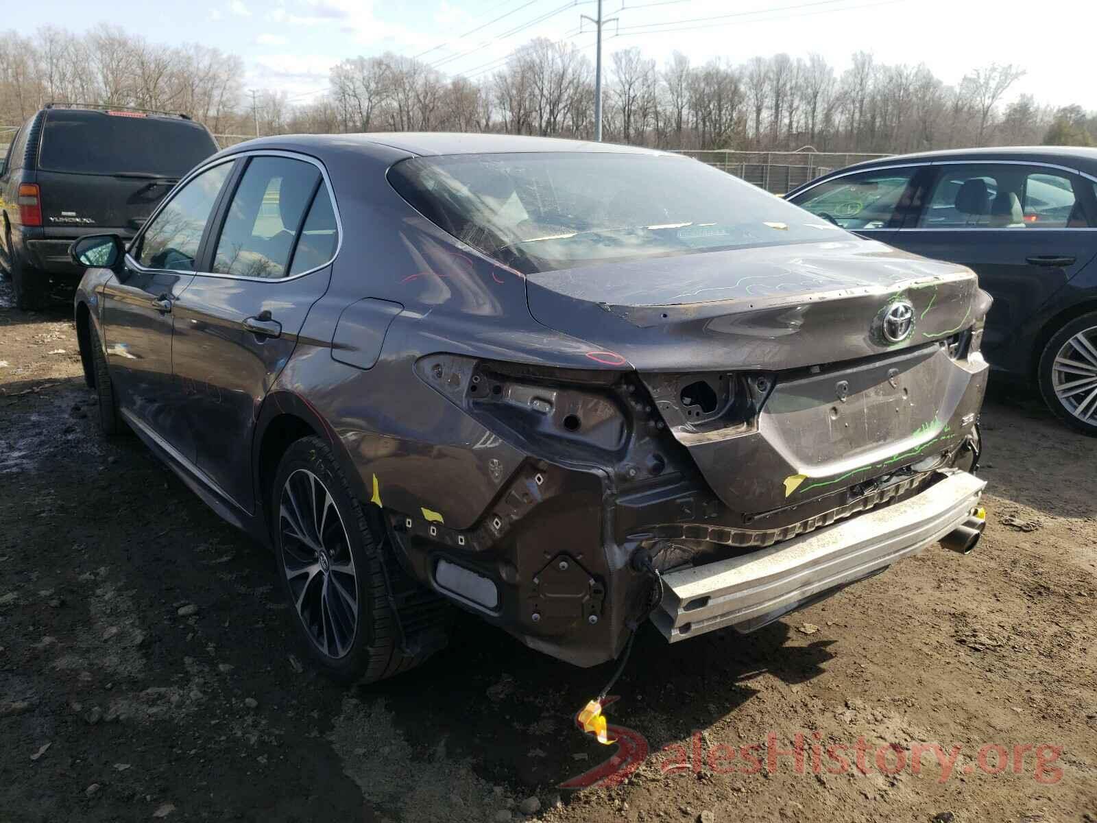 4T1B11HK4JU093841 2018 TOYOTA CAMRY