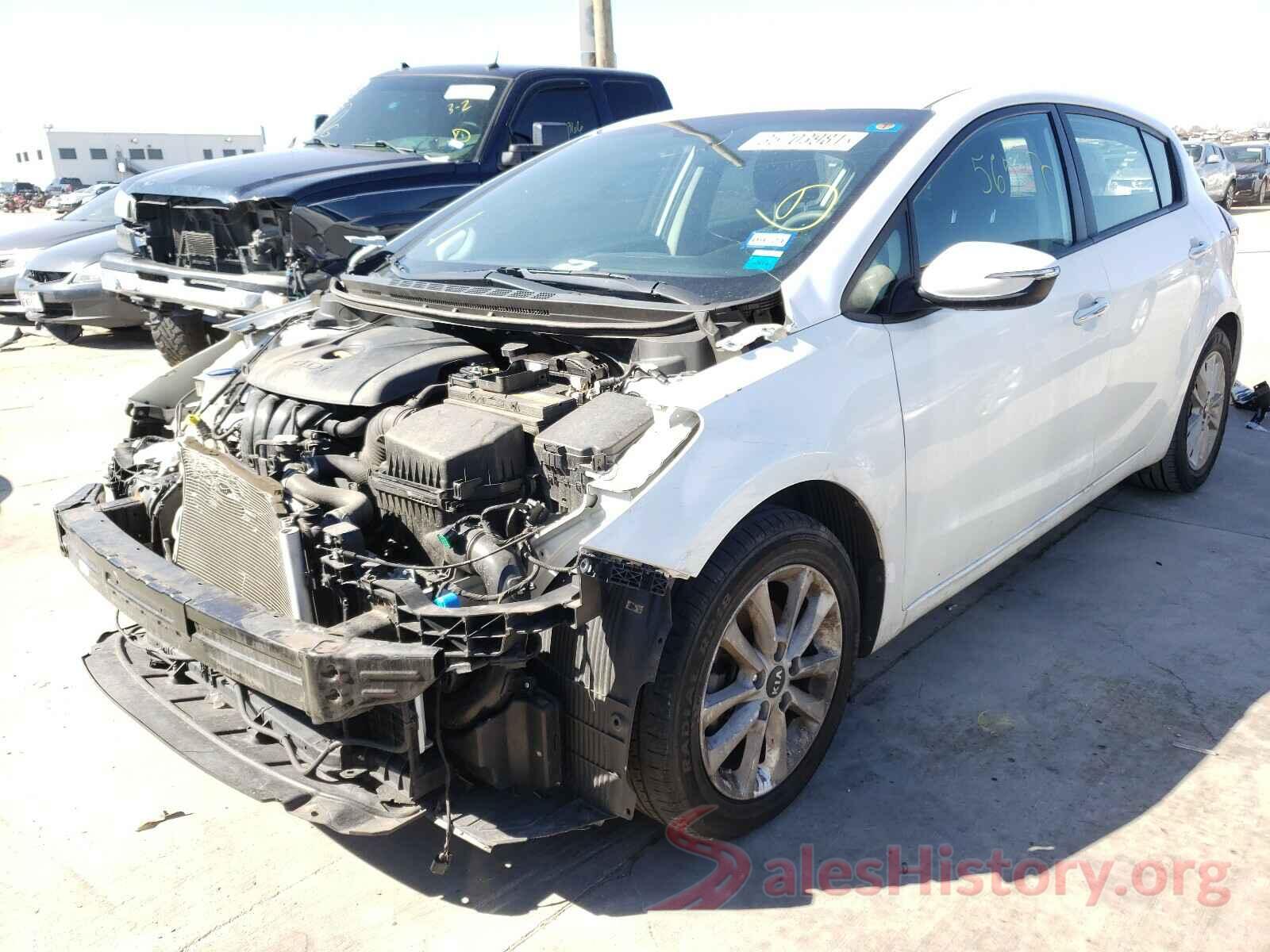 KNAFK5A8XH5673623 2017 KIA FORTE