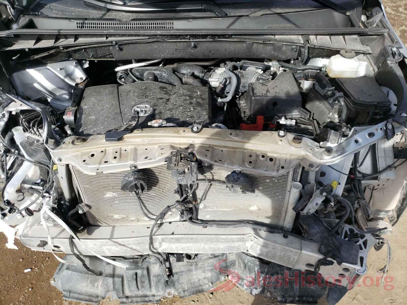 5TDJZRFH1JS820453 2018 TOYOTA HIGHLANDER