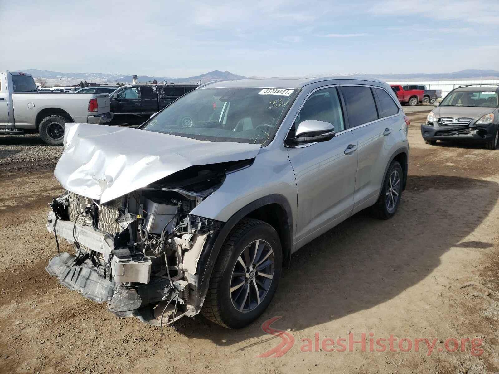 5TDJZRFH1JS820453 2018 TOYOTA HIGHLANDER