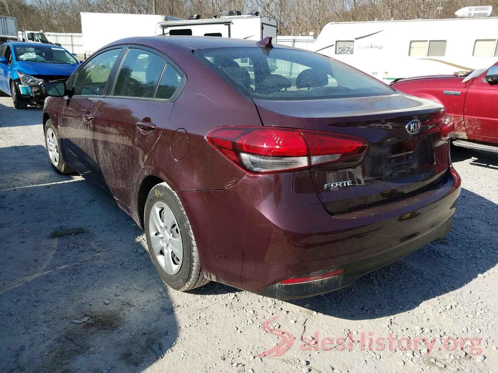 3KPFK4A75JE275525 2018 KIA FORTE