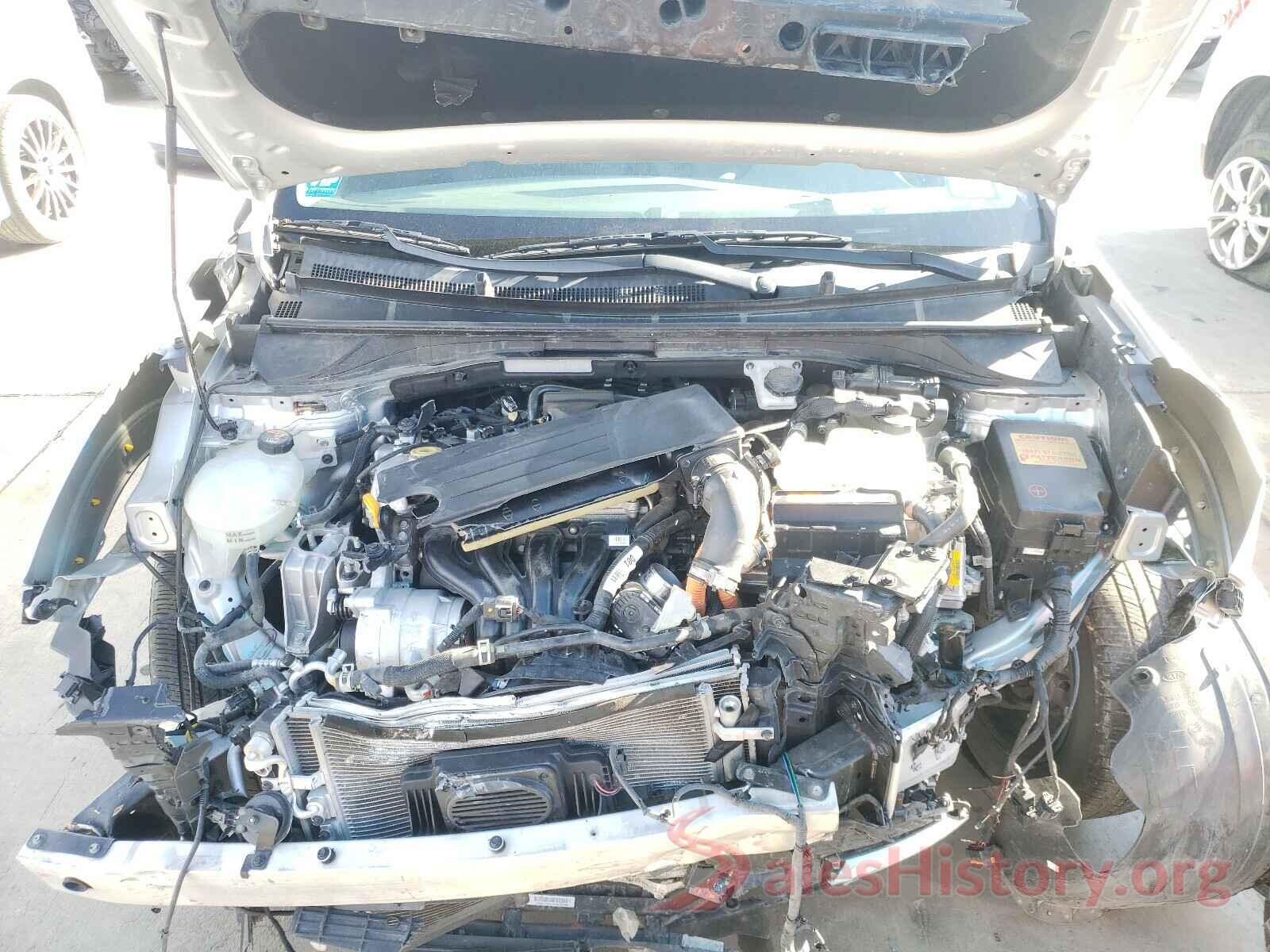 KNDCB3LCXH5053818 2017 KIA NIRO