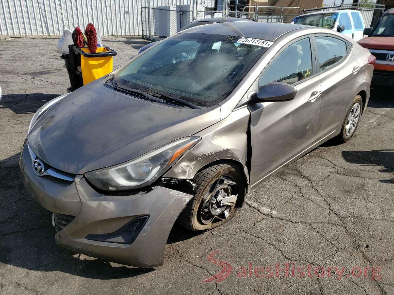 5NPDH4AE9GH752398 2016 HYUNDAI ELANTRA