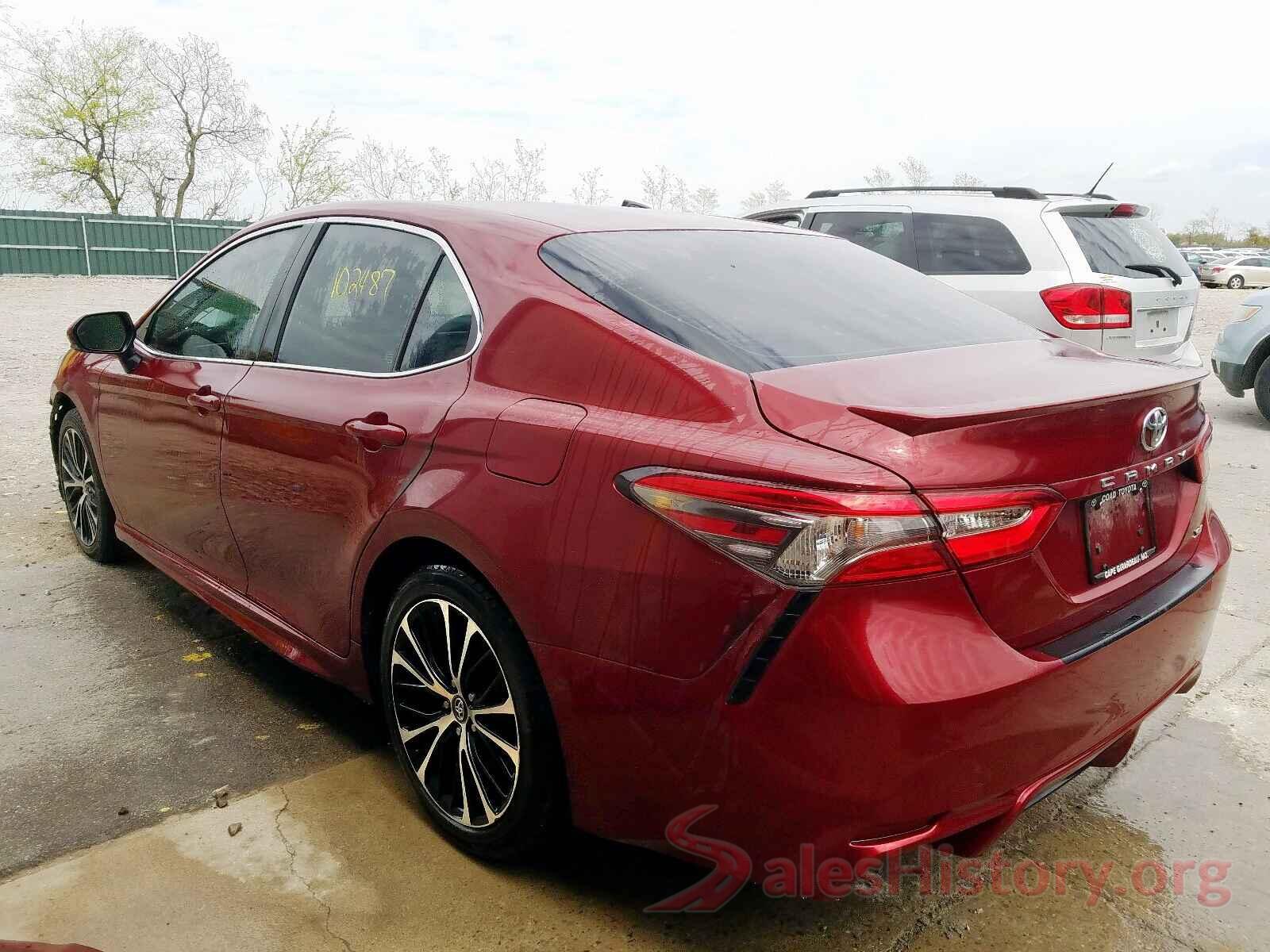 4T1B11HK9JU506711 2018 TOYOTA CAMRY