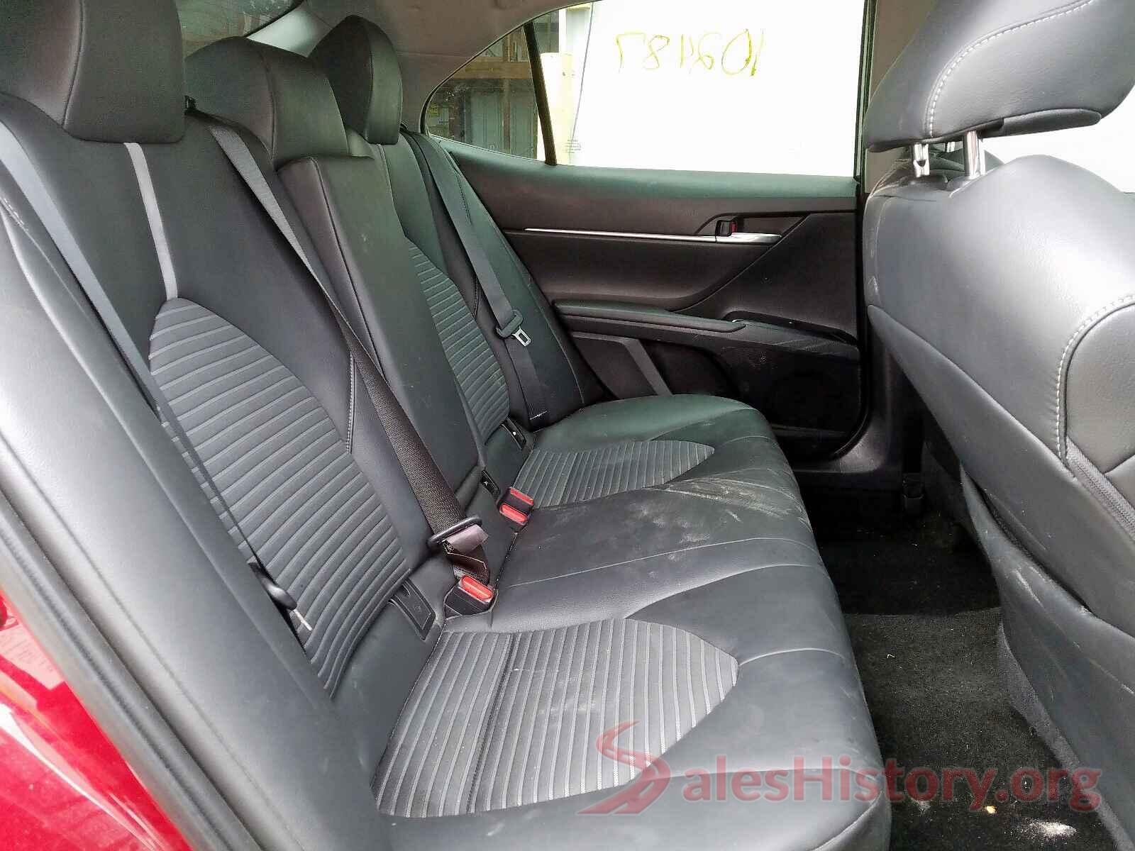 4T1B11HK9JU506711 2018 TOYOTA CAMRY