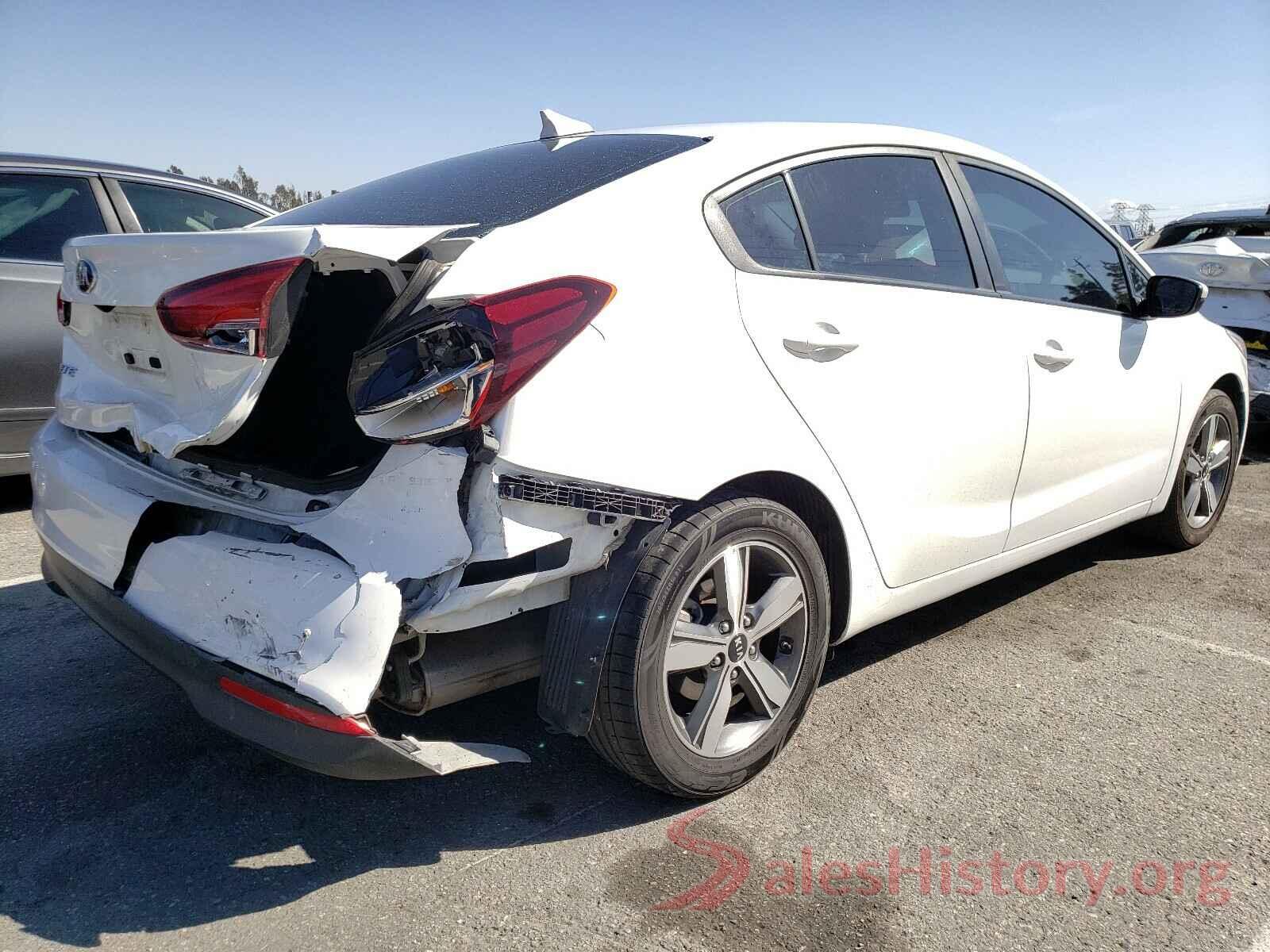 3KPFL4A70JE239688 2018 KIA FORTE