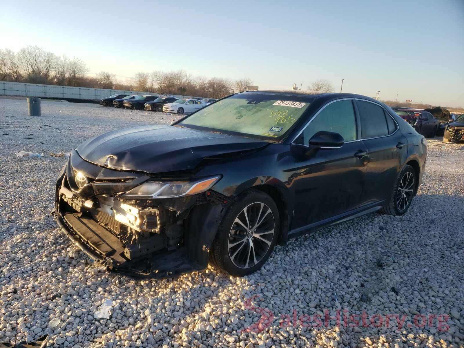 4T1B11HK6JU542985 2018 TOYOTA CAMRY