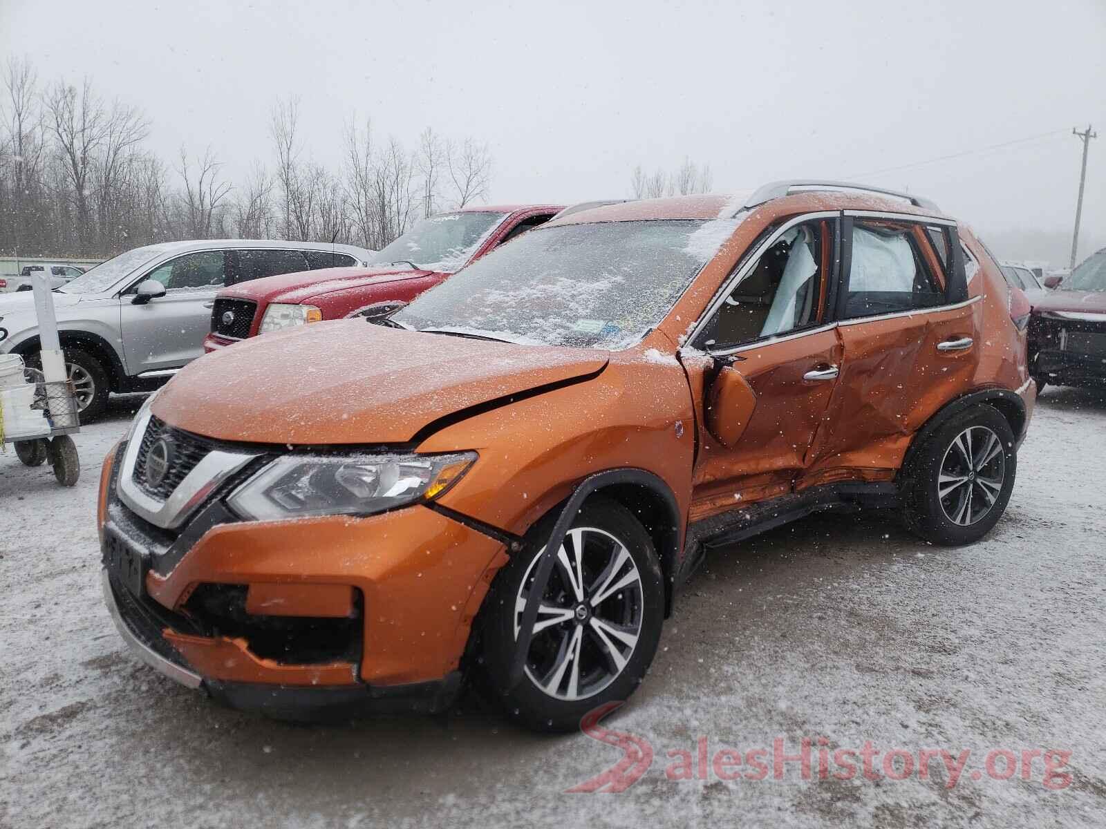 JN8AT2MV0JW322573 2018 NISSAN ROGUE