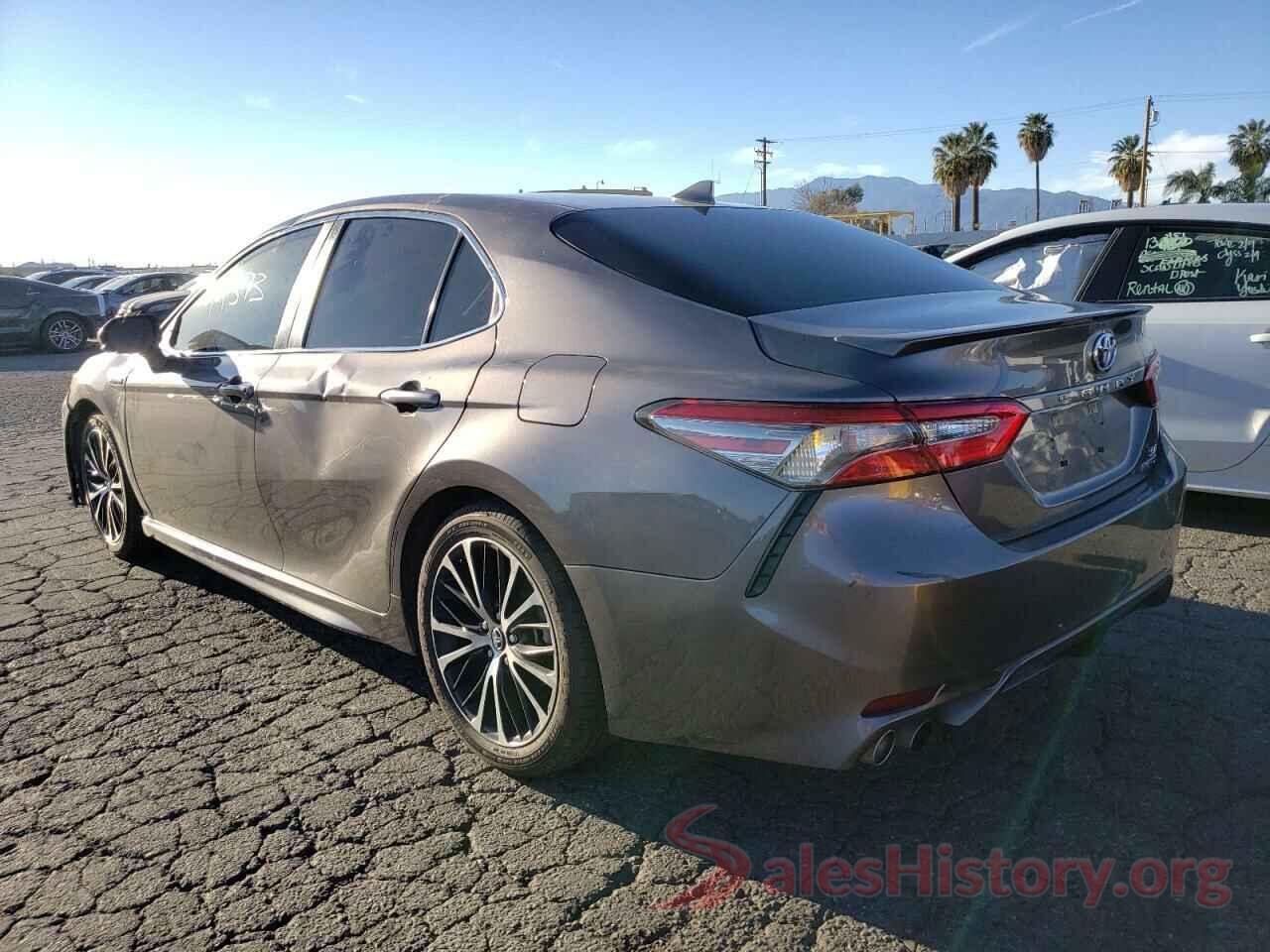 4T1B21HK1KU511979 2019 TOYOTA CAMRY