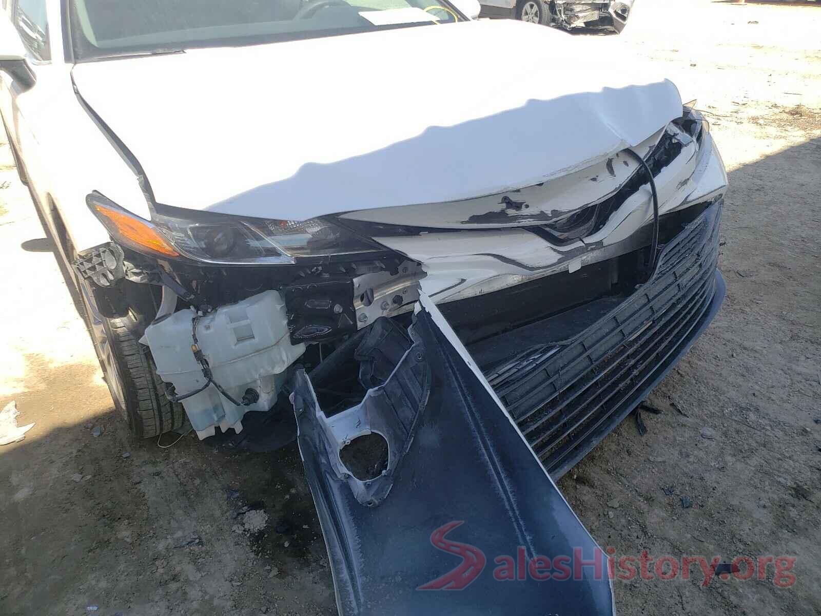 4T1B11HK1JU533949 2018 TOYOTA CAMRY