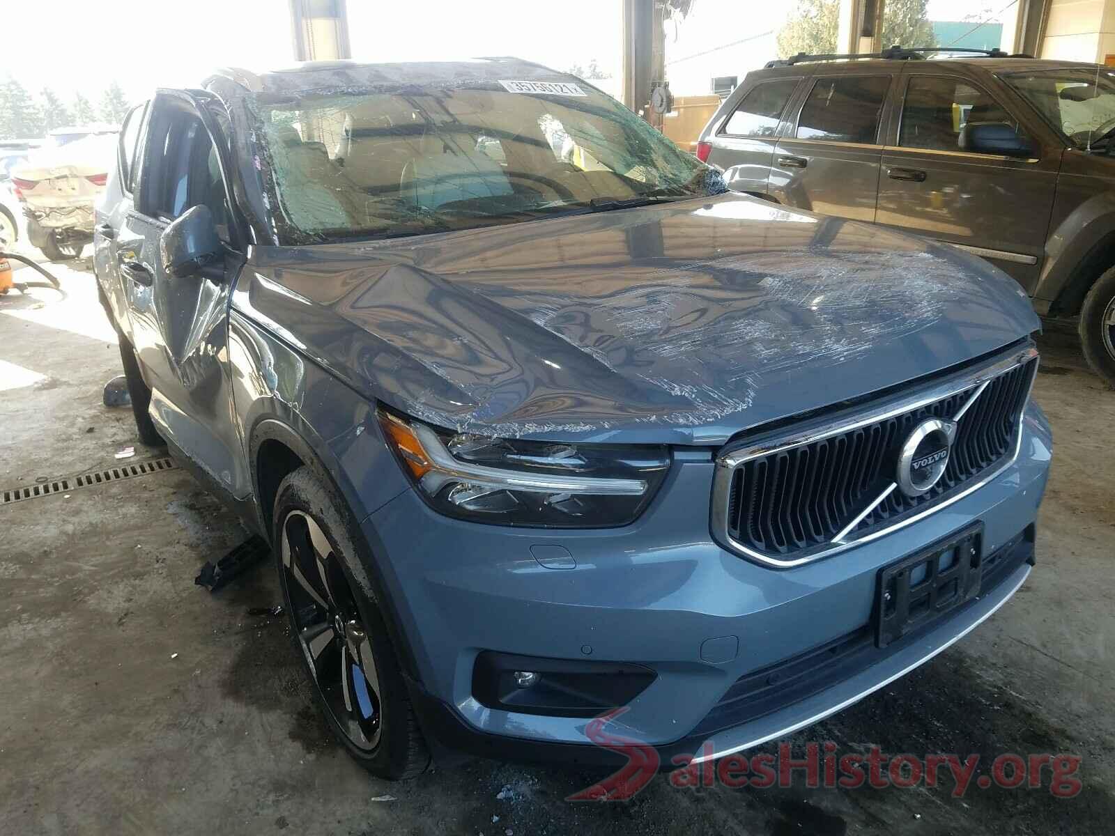 YV4162UK2L2222524 2020 VOLVO XC40