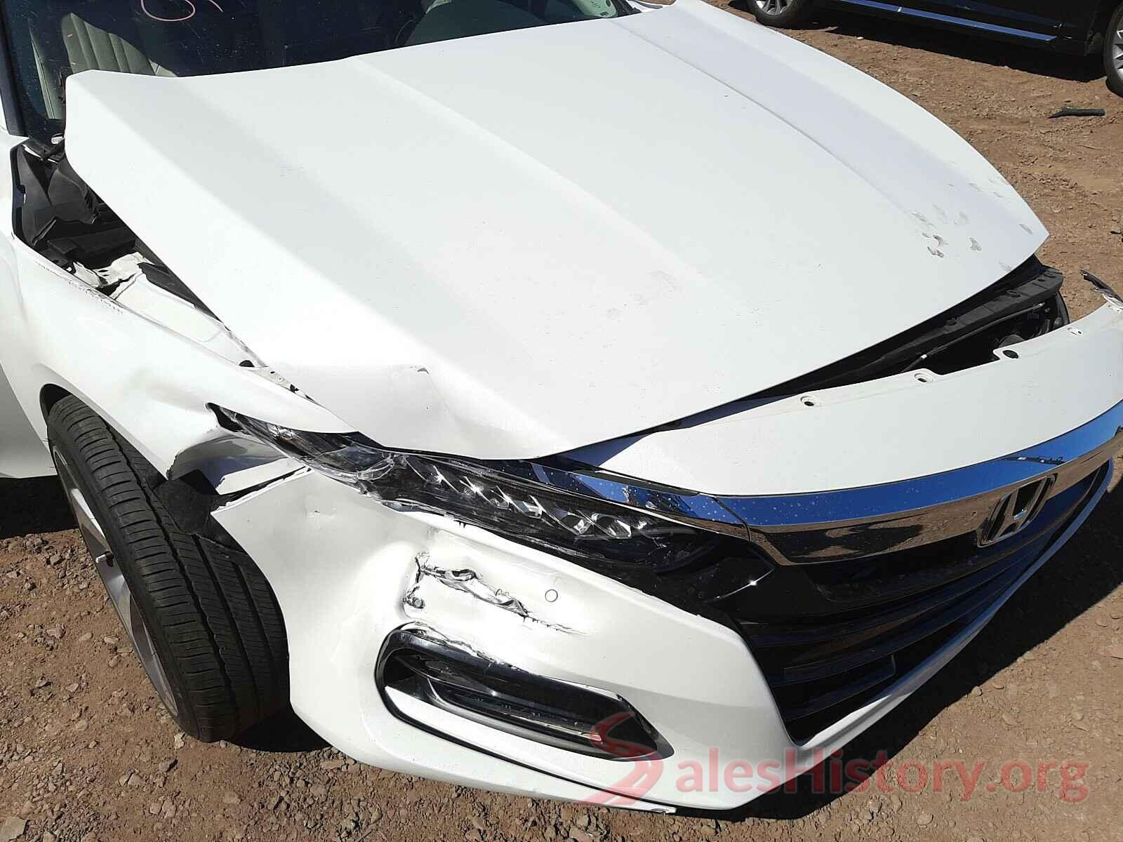 1HGCV1F95JA096330 2018 HONDA ACCORD