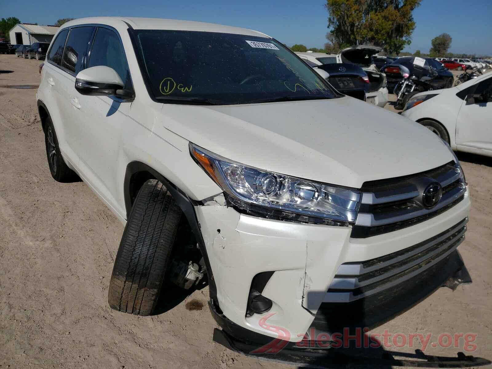 5TDZARFH8JS039620 2018 TOYOTA HIGHLANDER