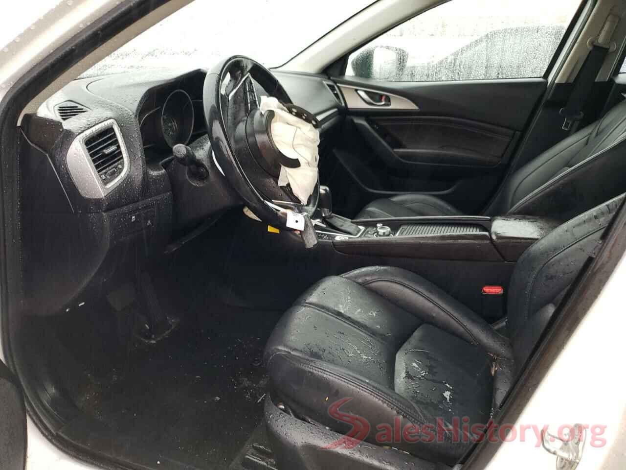 3MZBN1L37JM268626 2018 MAZDA 3