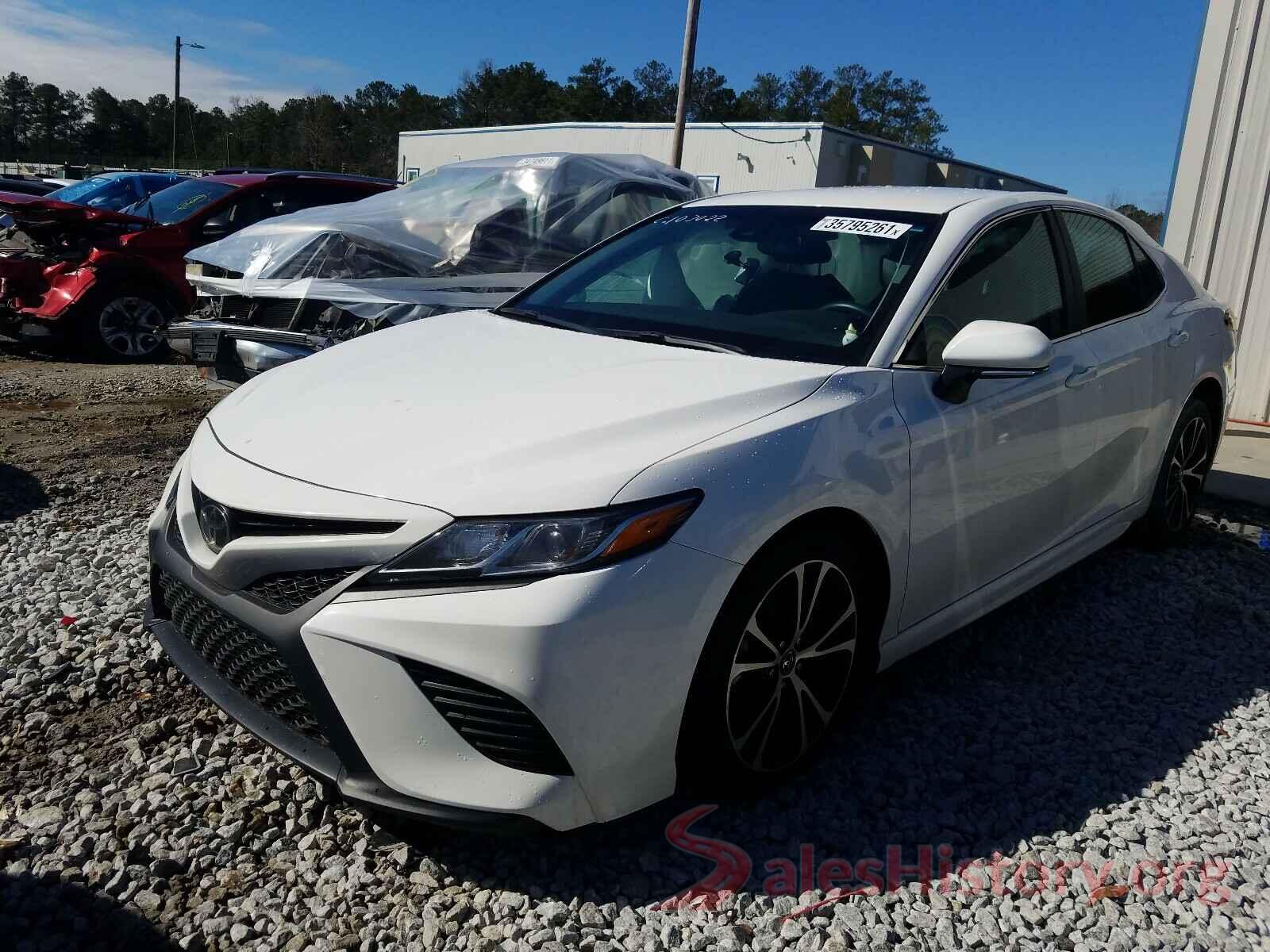 4T1B11HK8JU114951 2018 TOYOTA CAMRY