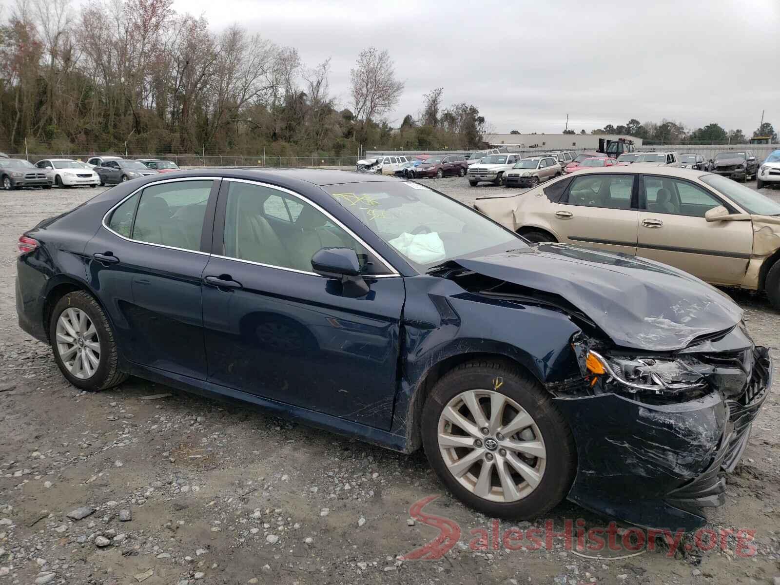 4T1B11HK1JU668560 2018 TOYOTA CAMRY