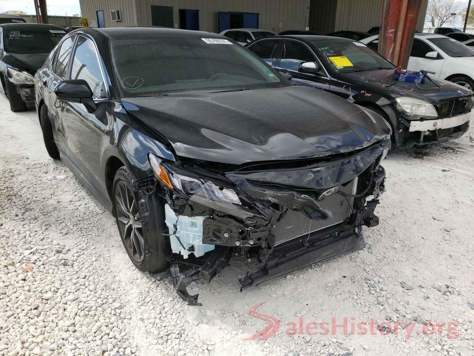 4T1G11AK0MU514703 2021 TOYOTA CAMRY