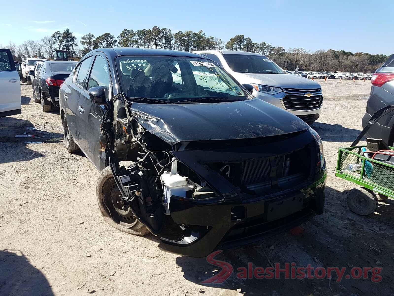 3N1CN7AP4KL862262 2019 NISSAN VERSA