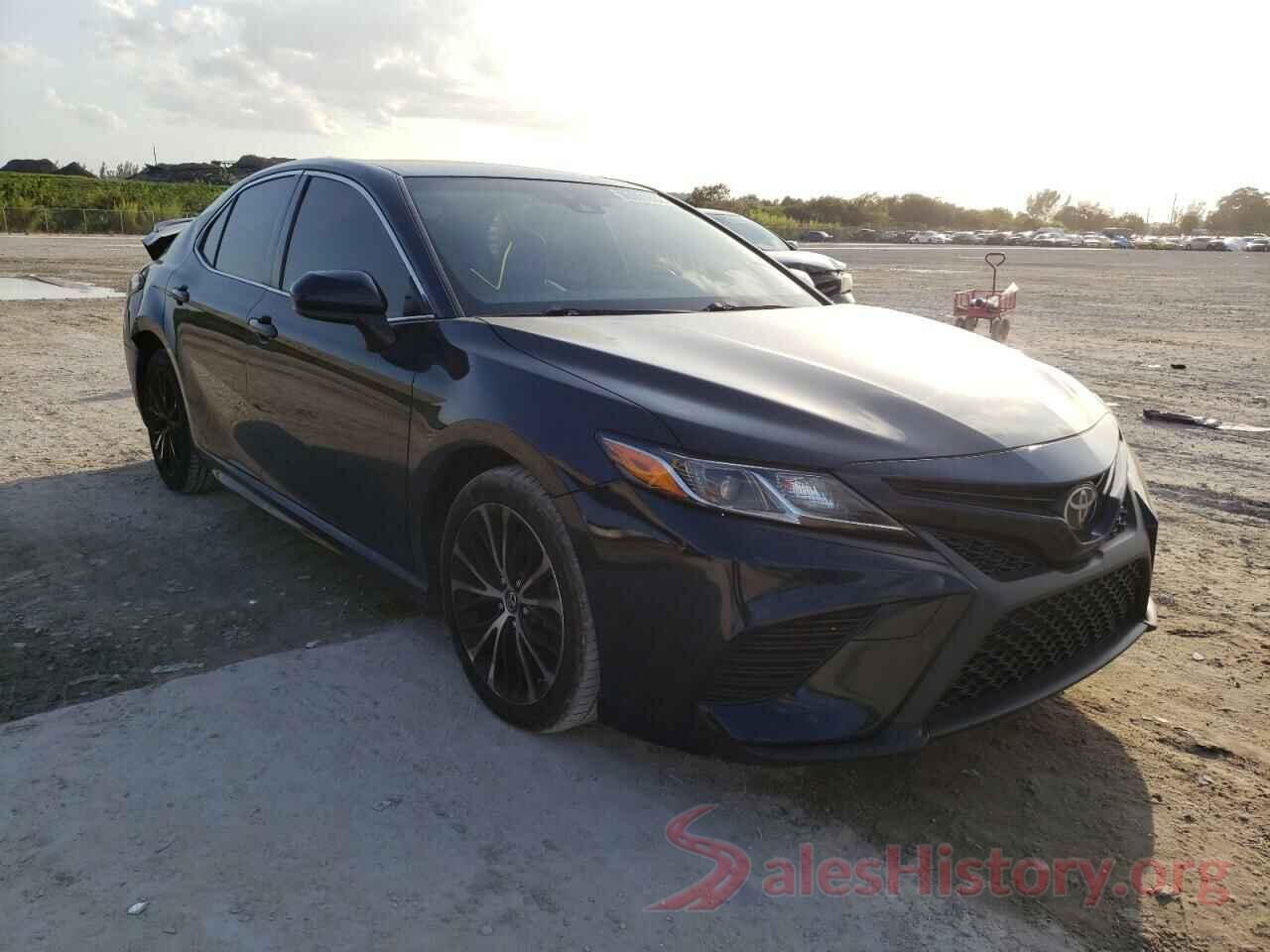 JTNB11HK3J3033720 2018 TOYOTA CAMRY