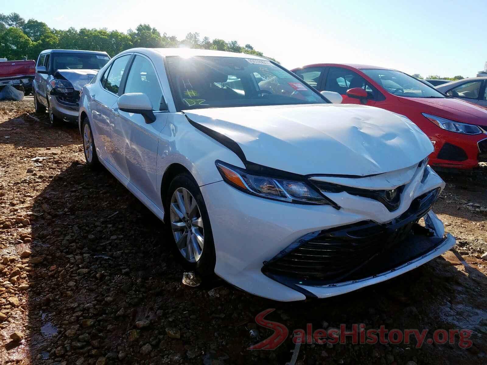 4T1B11HK8KU755700 2019 TOYOTA CAMRY