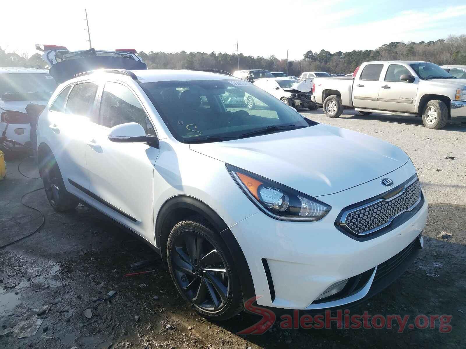 KNDCC3LC2H5045208 2017 KIA NIRO