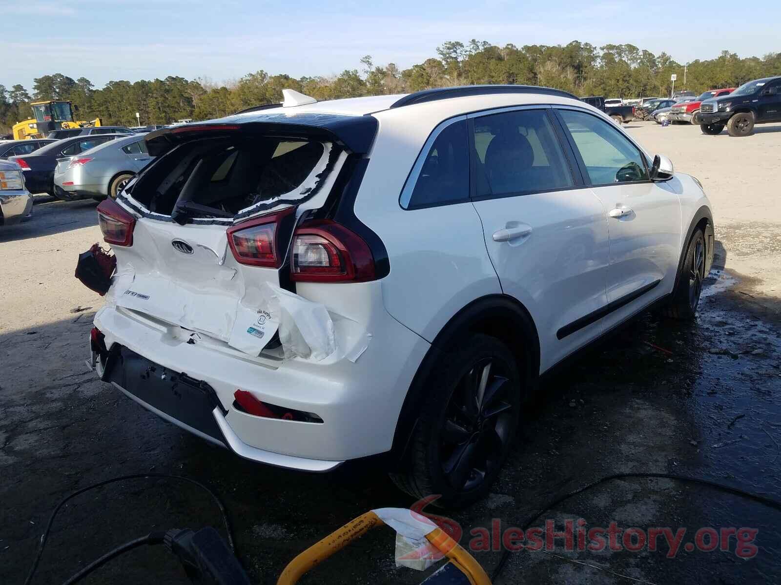 KNDCC3LC2H5045208 2017 KIA NIRO