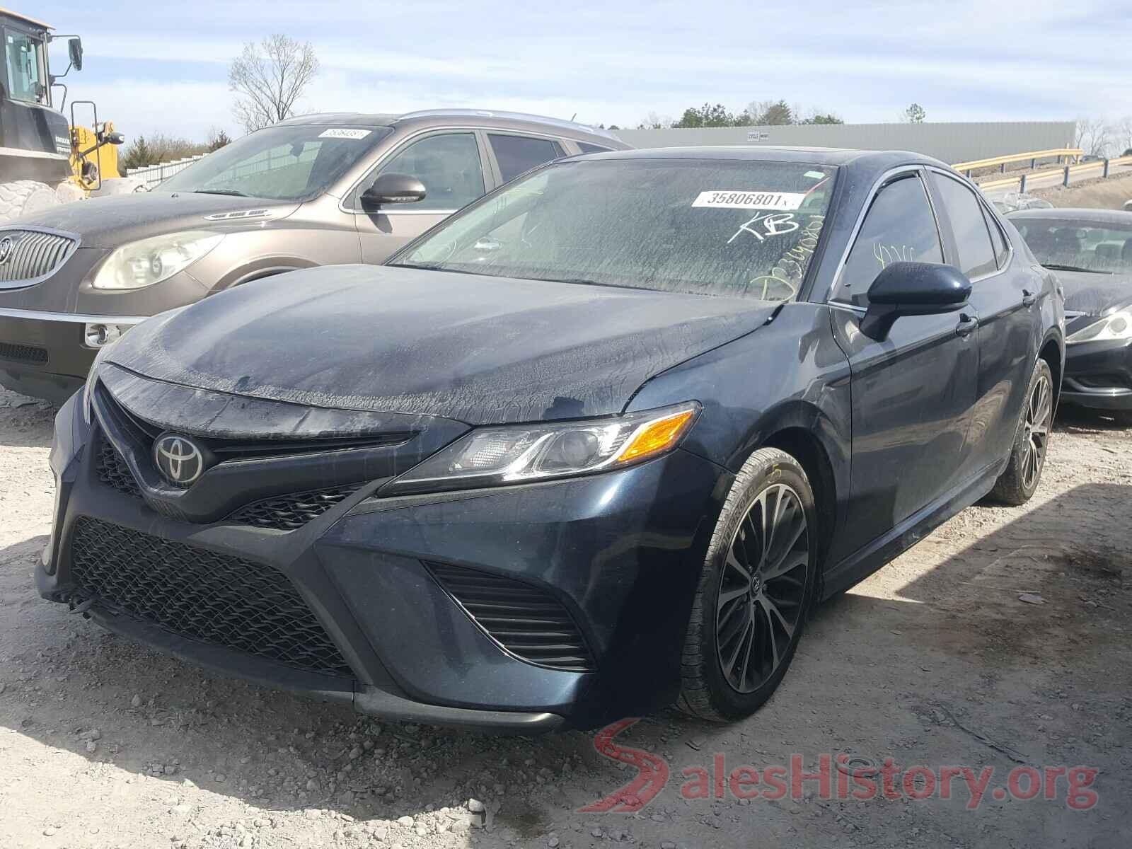 4T1B11HKXKU712749 2019 TOYOTA CAMRY