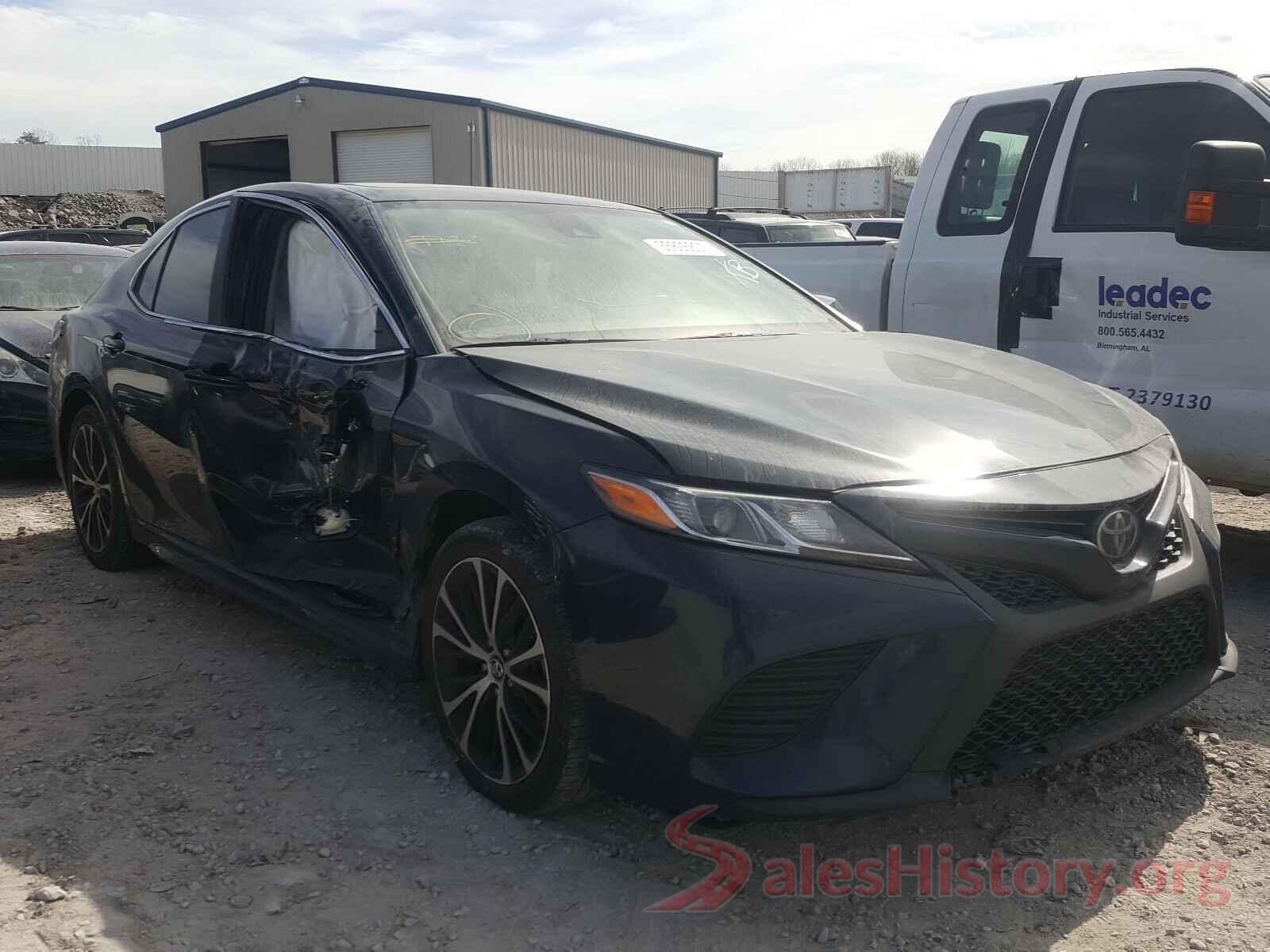 4T1B11HKXKU712749 2019 TOYOTA CAMRY