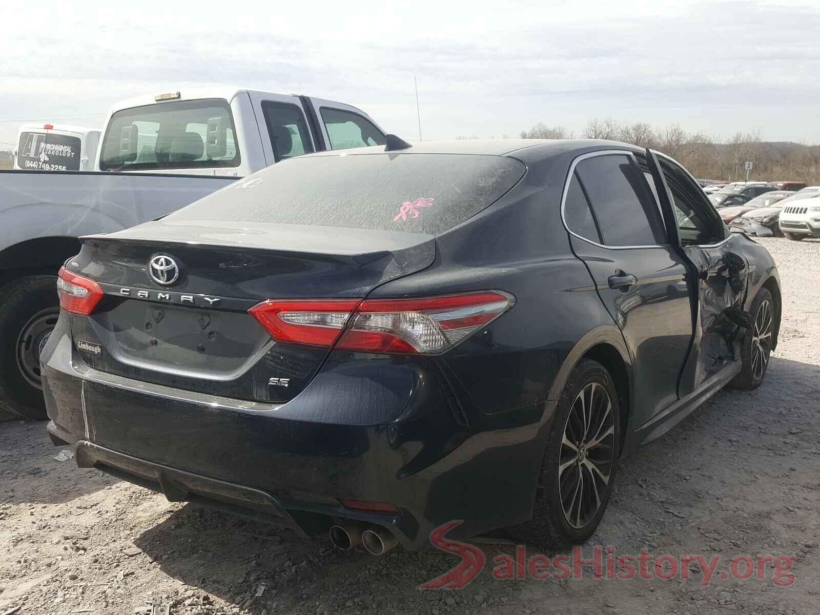 4T1B11HKXKU712749 2019 TOYOTA CAMRY