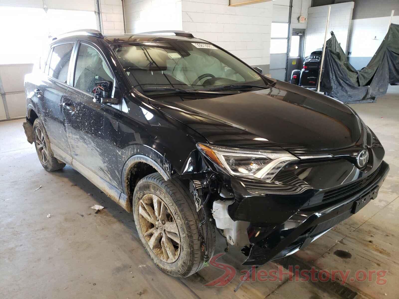 2T3RFREV3JW740038 2018 TOYOTA RAV4