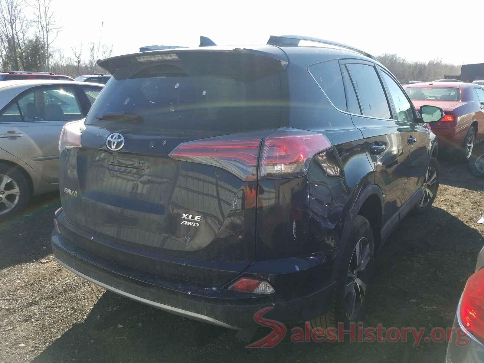 2T3RFREV1JW704820 2018 TOYOTA RAV4