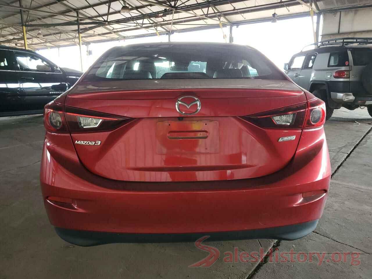 3MZBN1V33JM167385 2018 MAZDA 3