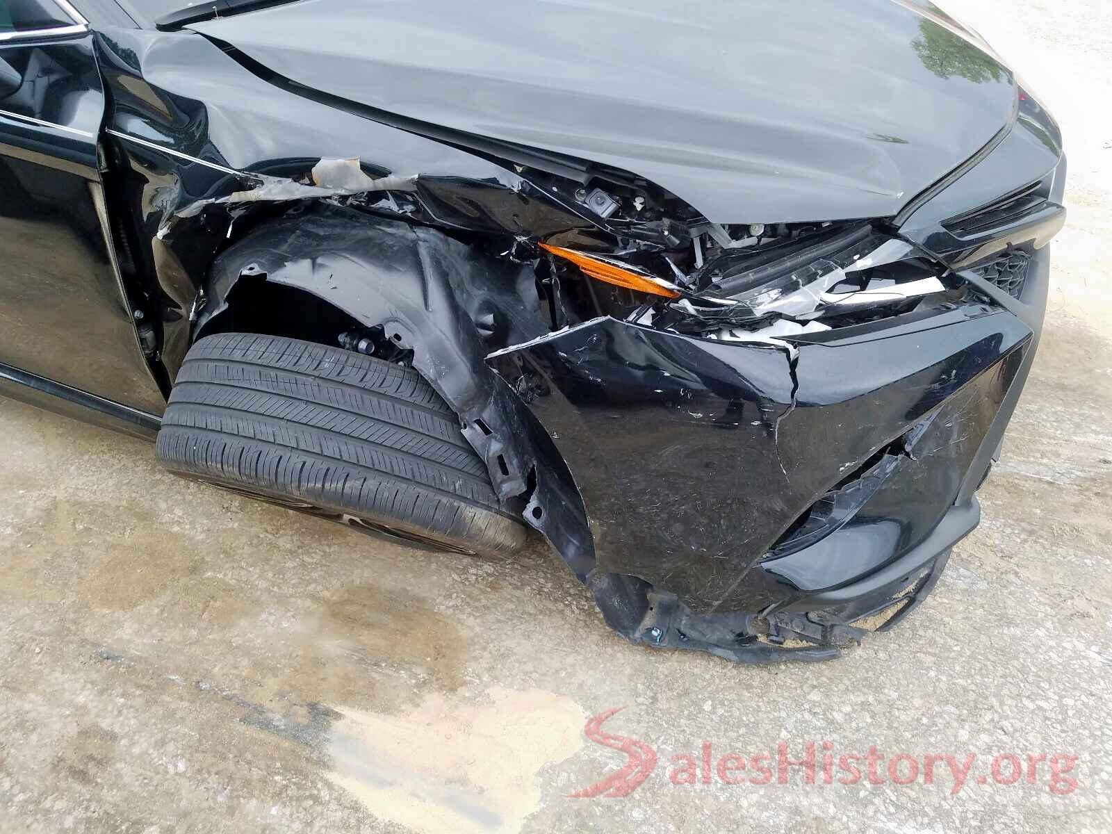 4T1B11HK7JU132129 2018 TOYOTA CAMRY