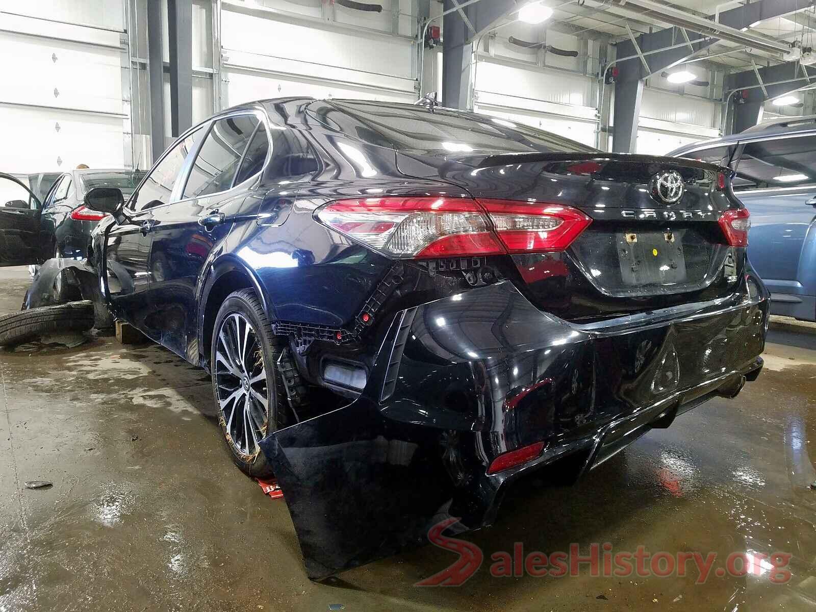 4T1B11HK9JU540227 2018 TOYOTA CAMRY