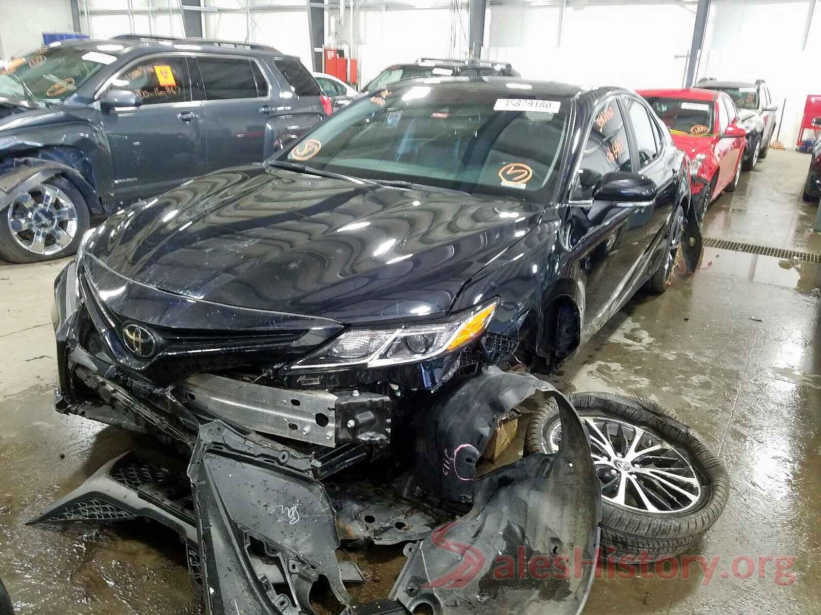 4T1B11HK9JU540227 2018 TOYOTA CAMRY