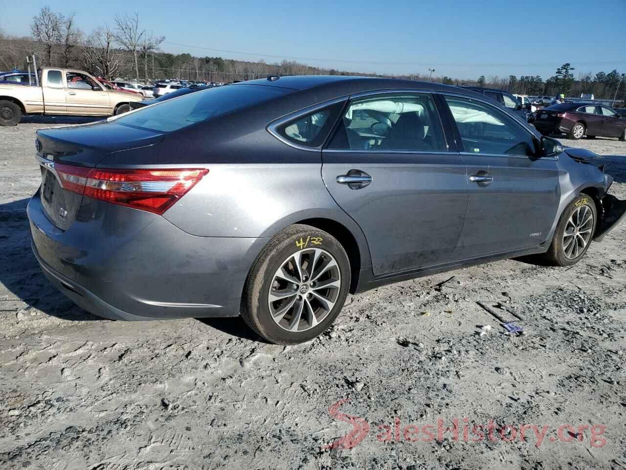 4T1BD1EB2JU060039 2018 TOYOTA AVALON