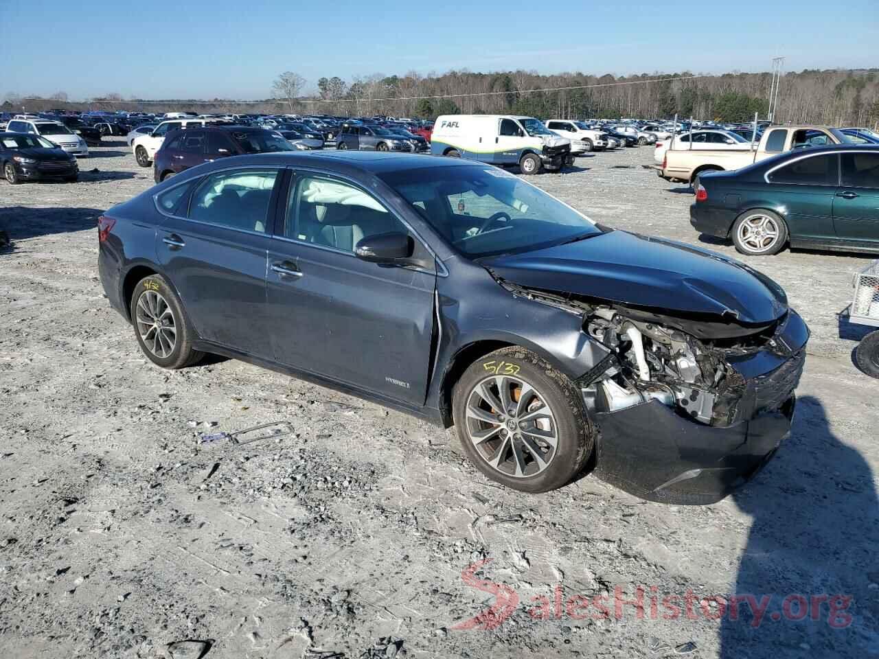 4T1BD1EB2JU060039 2018 TOYOTA AVALON