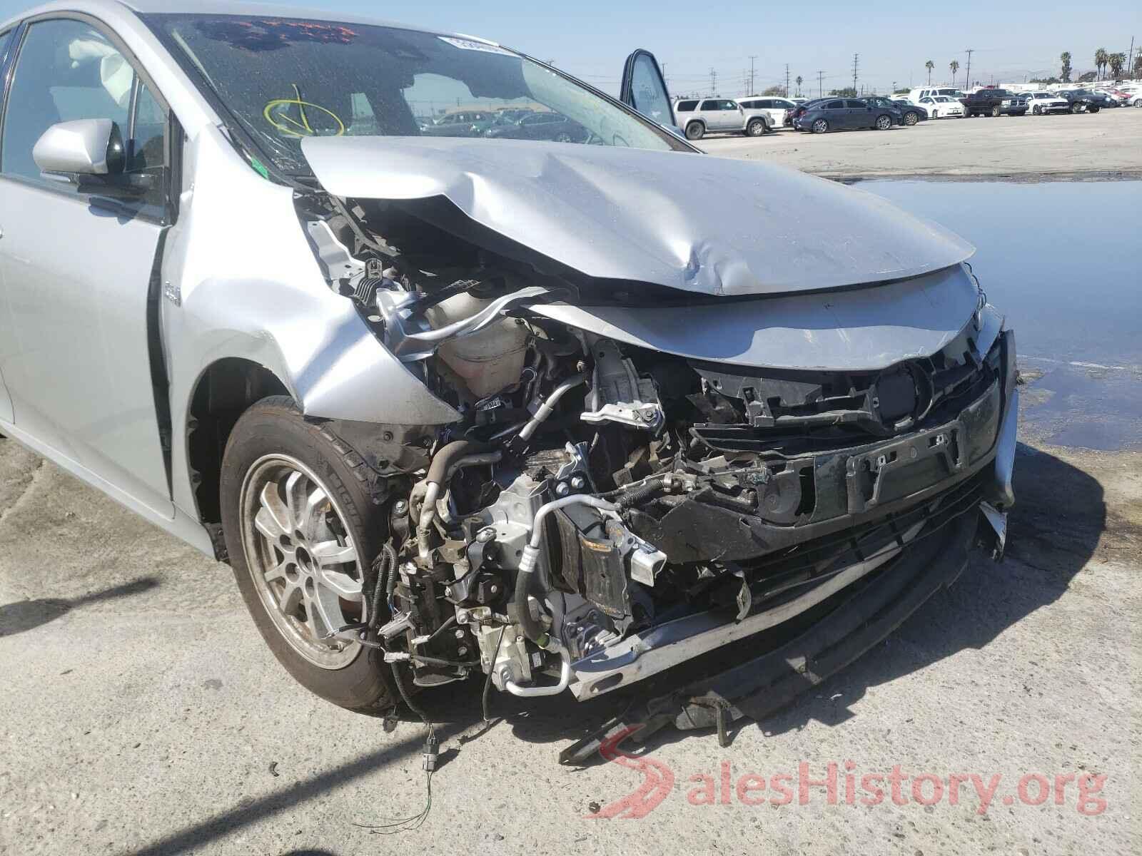 JTDKARFP5J3090891 2018 TOYOTA PRIUS