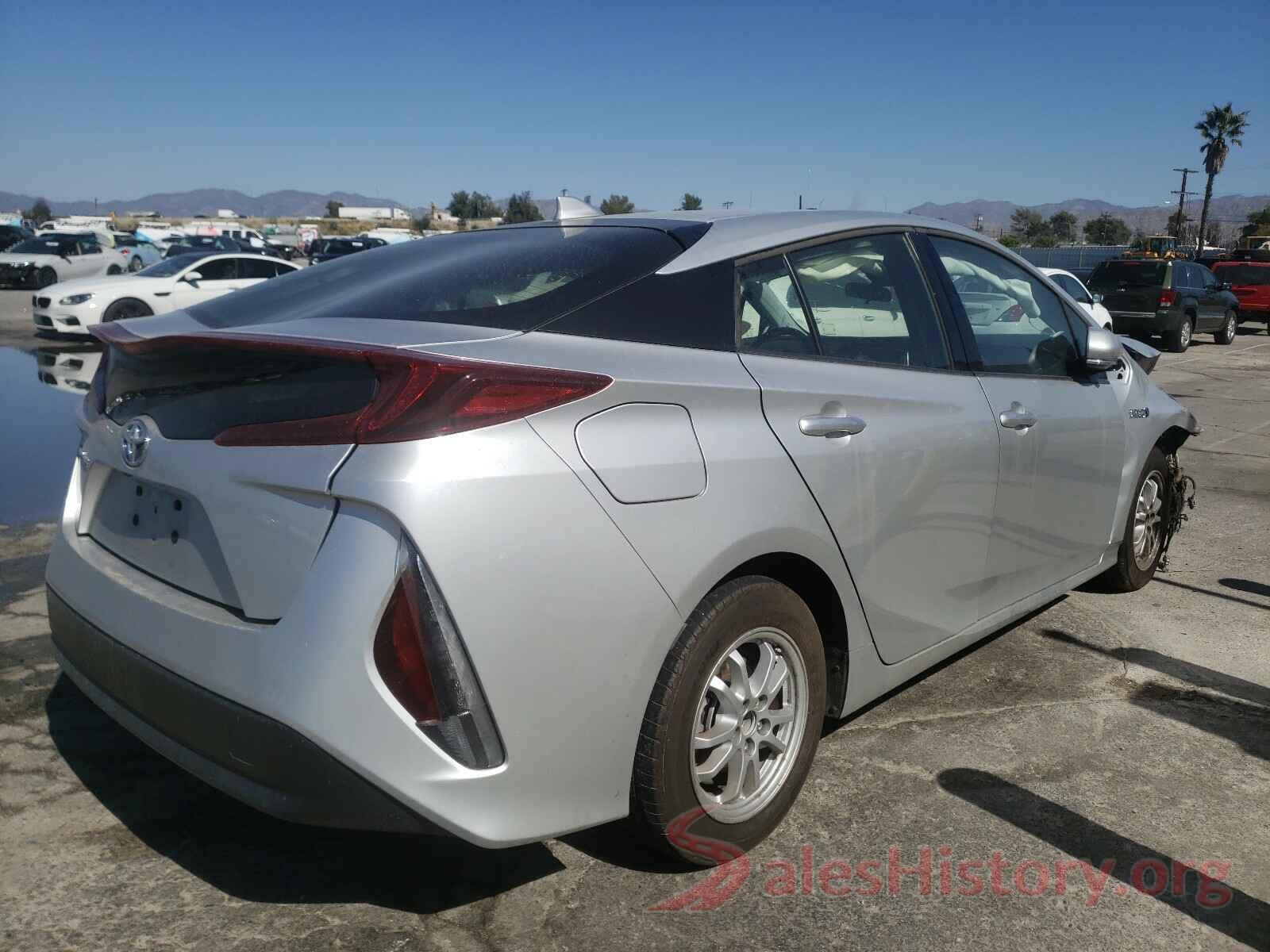 JTDKARFP5J3090891 2018 TOYOTA PRIUS